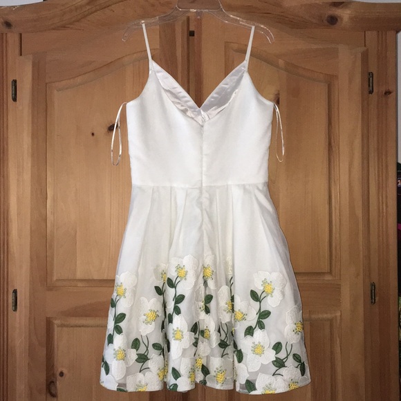 White Dress - Picture 2 of 4